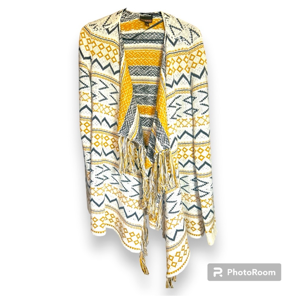 SHYANNE CARDIGAN SIZE MEDIUM